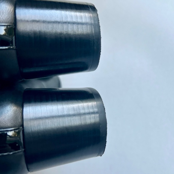 Tory Burch Black Genuine Leather Cap Toe Classic Pumps size 8.5 - Picture 12 of 15